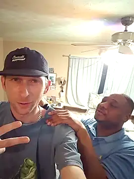 Snapshot of mresquared chatting on 11, 3, 2026 mresquared online show from 11, 3, 2026