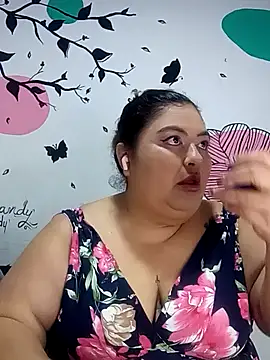 curvy diva  online show from 3, 10, 2025