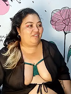 curvy diva  online show from 17, 1, 2026