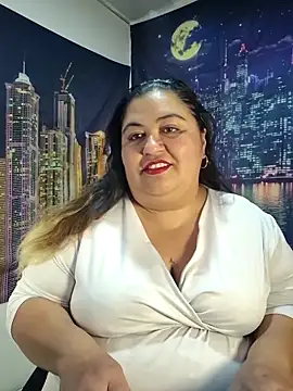 curvy diva  online show from 25, 4, 2026