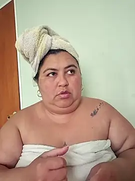 curvy diva  online show from 25, 4, 2026