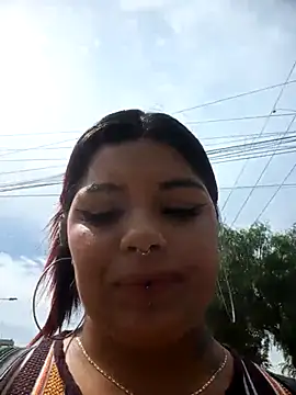 snow belle online show from 24, 11, 2025