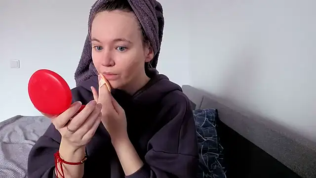 Ericha Stone online show from 14, 5, 2026