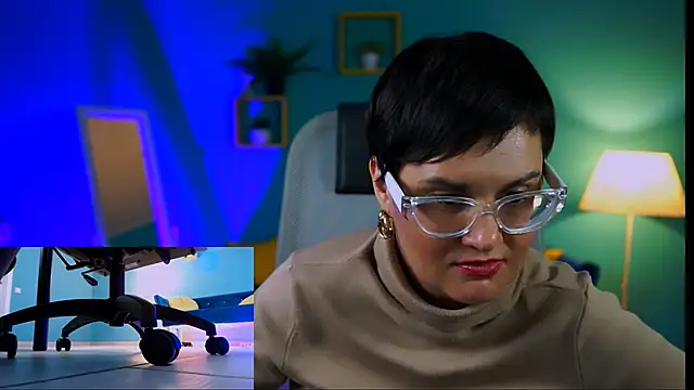 Snapshot of LauraDavidsons chatting on 30, 11, 2025 LauraDavidsons online show from 30, 11, 2025