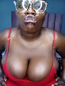 Snapshot of TheSpiceyQueen chatting on 22, 11, 2025 TheSpiceyQueen online show from 22, 11, 2025