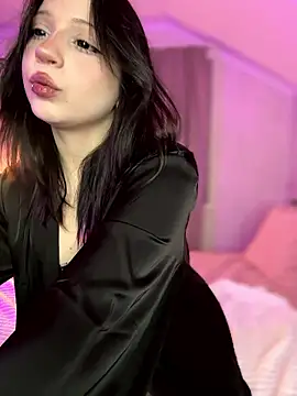 YourLittleDevil online show from 12, 1, 2026