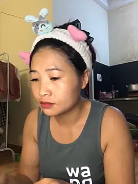 Snapshot of LiLy-0477 chatting on 19, 10, 2025 LiLy-0477 online show from 19, 10, 2025