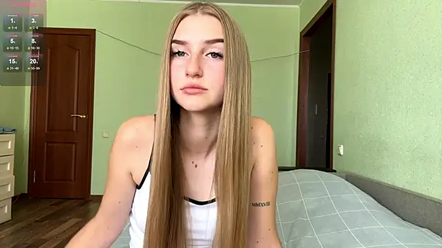 SweetJinny88 online show from 24, 9, 2025