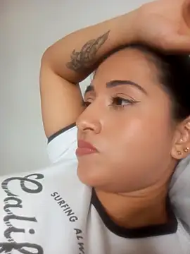 Snapshot of Alisson_Morgann chatting on 30, 10, 2025 Alisson Morgann online show from 30, 10, 2025