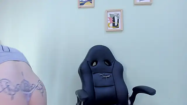 sophieturner mg online show from 9, 6, 2026
