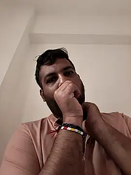 vinay smalldick online show from 22, 4, 2026