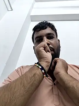 vinay smalldick online show from 22, 4, 2026