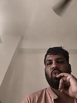 vinay smalldick online show from 25, 4, 2026