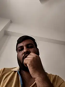 vinay smalldick online show from 29, 4, 2026