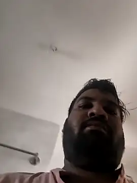 Snapshot of vinay_smalldick chatting on 6, 5, 2026 vinay smalldick online show from 6, 5, 2026
