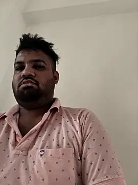 Snapshot of vinay_smalldick chatting on 12, 5, 2026 vinay smalldick online show from 12, 5, 2026