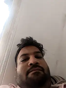 Snapshot of vinay_smalldick chatting on 17, 5, 2026 vinay smalldick online show from 17, 5, 2026