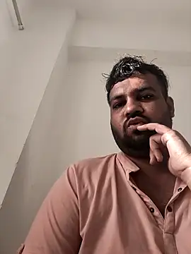 Snapshot of vinay_smalldick chatting on 19, 5, 2026 vinay smalldick online show from 19, 5, 2026