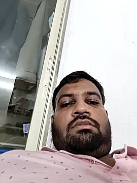 Snapshot of vinay_smalldick chatting on 19, 5, 2026 vinay smalldick online show from 19, 5, 2026
