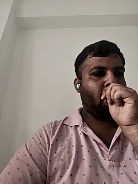 Snapshot of vinay_smalldick chatting on 20, 5, 2026 vinay smalldick online show from 20, 5, 2026