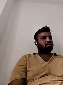 Snapshot of vinay_smalldick chatting on 28, 5, 2026 vinay smalldick online show from 28, 5, 2026