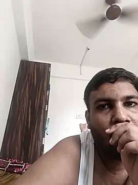 Snapshot of vinay_smalldick chatting on 3, 6, 2026 vinay smalldick online show from 3, 6, 2026