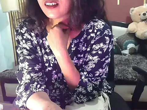 shaalu sharma online show from 25, 11, 2025