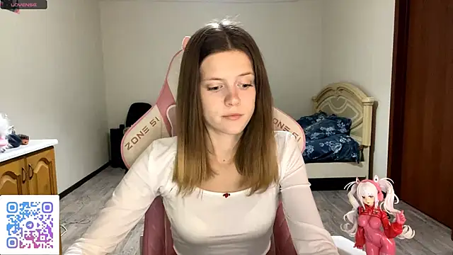 VibeQueenLucy online show from 23, 9, 2025