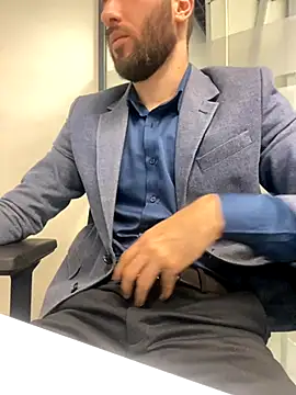 Snapshot of speddy34 chatting on 2, 12, 2025 speddy34 online show from 2, 12, 2025