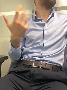 Snapshot of speddy34 chatting on 4, 12, 2025 speddy34 online show from 4, 12, 2025