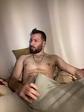 Snapshot of speddy34 chatting on 17, 12, 2025 speddy34 online show from 17, 12, 2025