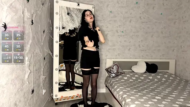 FakeLamb online show from 2, 11, 2025