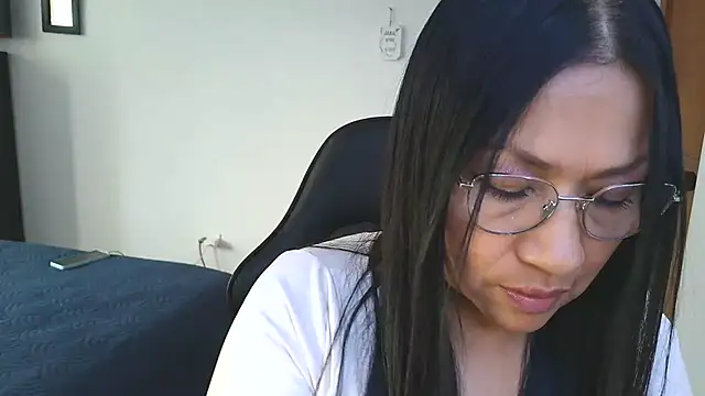 LissafeetHott online show from 3, 7, 2026