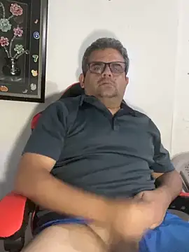 Katracho6969 online show from 12, 2, 2026