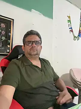 Katracho6969 online show from 14, 2, 2026