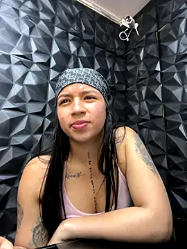 lil charme online show from 31, 10, 2025