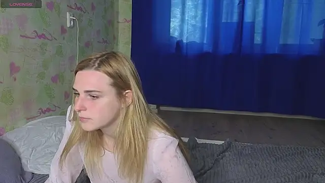 HelenMartines online show from 15, 6, 2026
