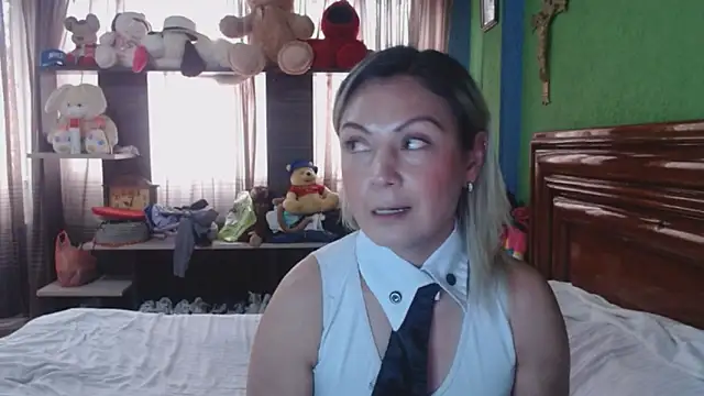  Charlize theron  online show from 18, 12, 2025