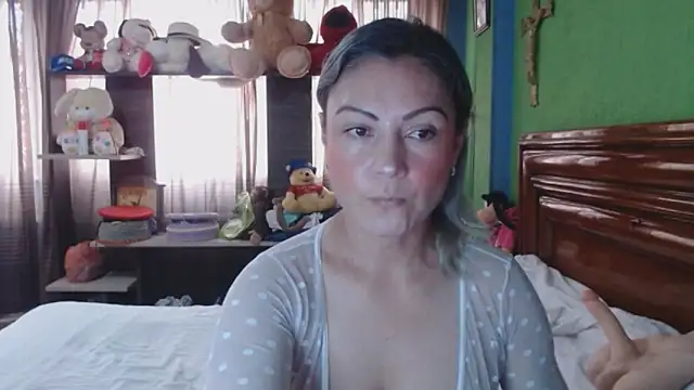  Charlize theron  online show from 21, 12, 2025