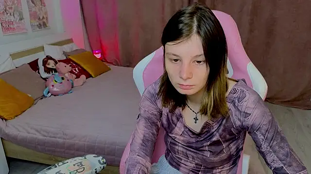 EllinEverly online show from 9, 7, 2026