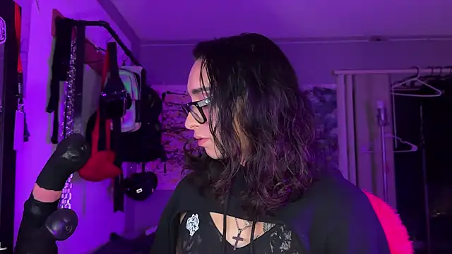 xoFrankie online show from 6, 11, 2025