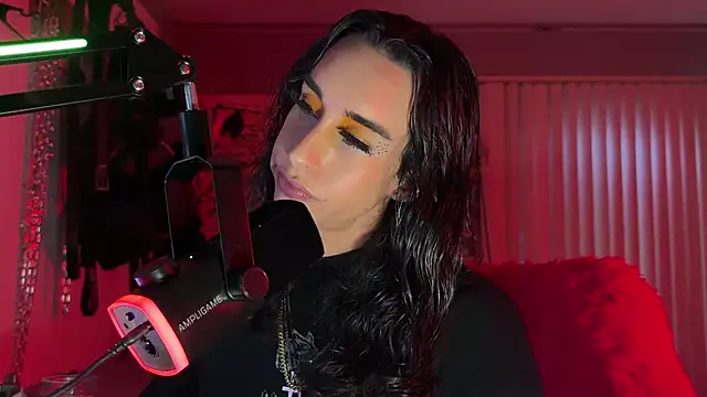 xoFrankie online show from 25, 4, 2026