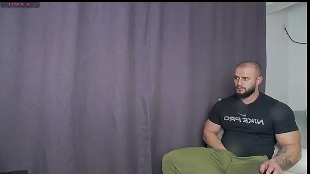 RickyMiami1 online show from 25, 11, 2025