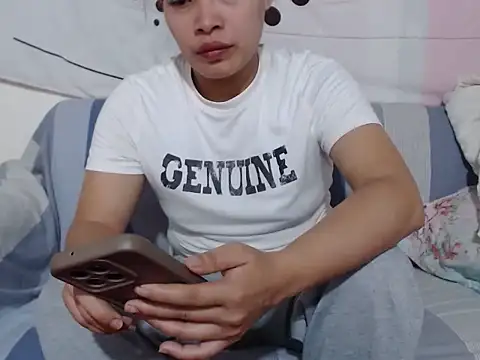 Snapshot of Hotbhebs chatting on 27, 10, 2025 Hotbhebs online show from 27, 10, 2025