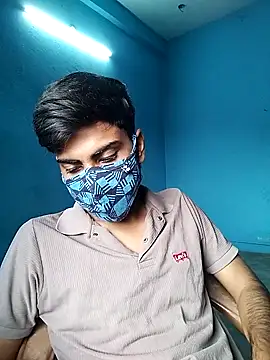 Snapshot of YourTarzan chatting on 12, 9, 2025 YourTarzan online show from 12, 9, 2025