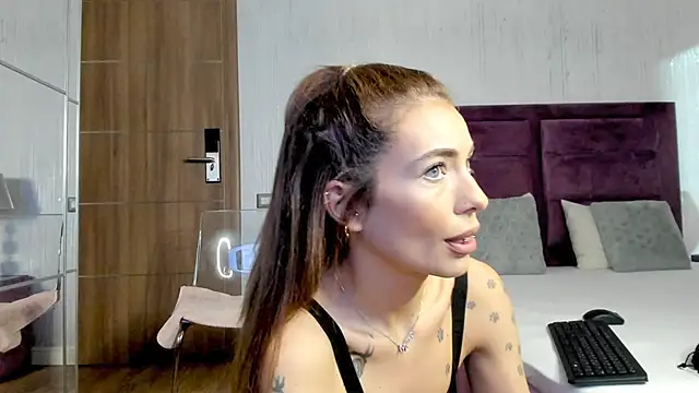 JessicaSky  online show from 13, 6, 2026