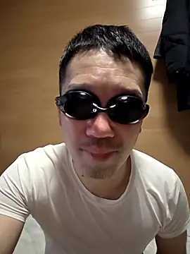 erosuke9 online show from 19, 4, 2026