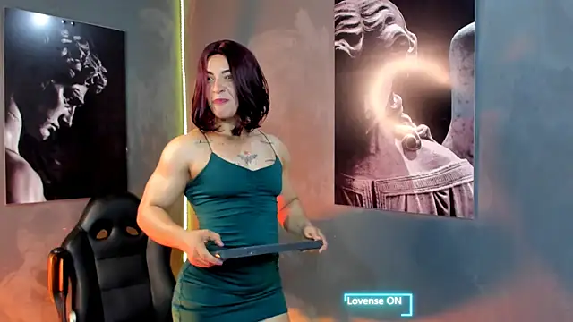 Snapshot of AliceFit_212 chatting on 24, 10, 2025 AliceFit 212 online show from 24, 10, 2025