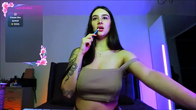 Veronica Larsson online show from 24, 9, 2025