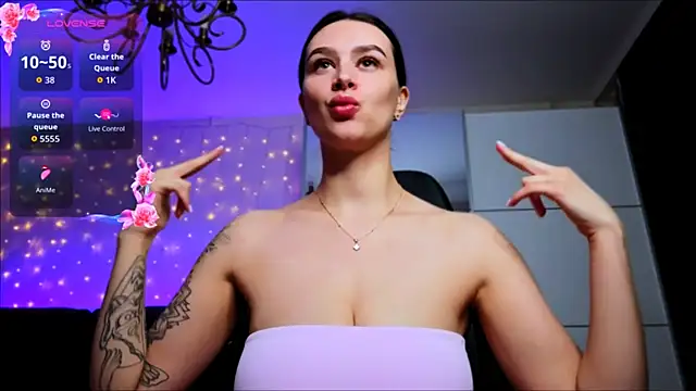 Veronica Larsson online show from 21, 4, 2026